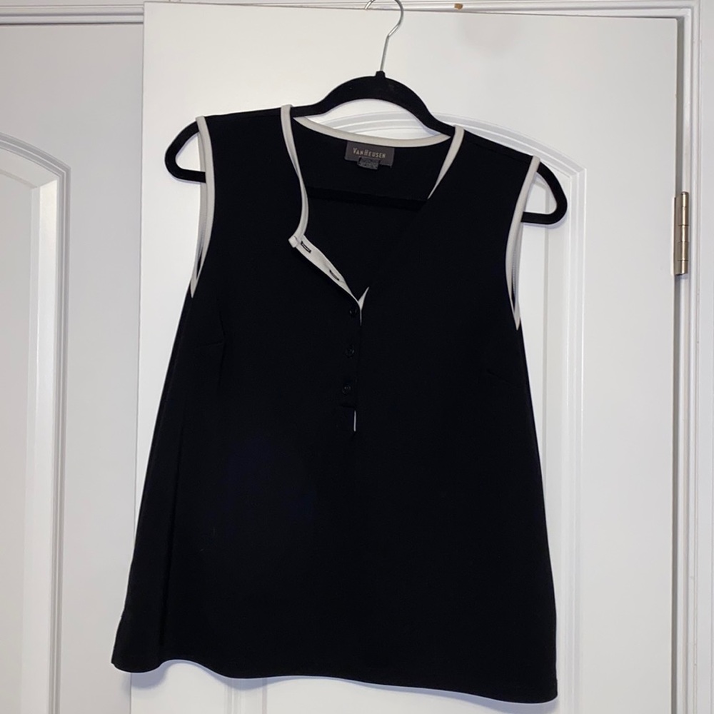 Black Van Heusen Top with white rim